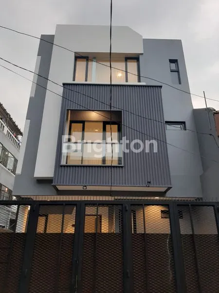 image BANYAK BONUS! RUMAH ESTETIK MODERN DI JELAMBAR (1)