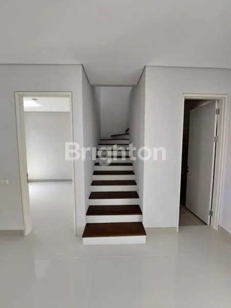 image RUMAH DI CITRALAND DRIYOREJO (7)