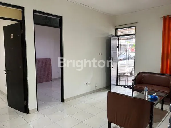 image DISEWAKAN RUMAH SAYAP TAMAN KOPO INDAH (TKI), DEKAT SEKOLAH BINA BAKTI, DEKAT DENGAB SEKOLAH TALENTA, DEKAT PIM BENSIN, DEKAT PASAR SEGAR TKI, DEKAT INDOMART, DEKAT  ALFAMART, DEKAT MIKO MALL, DEKAT TOL MARGA ASIH, DEKAT TOL MARGA KOPO (2)