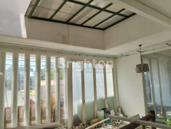 image RUMAH LAGUNA PALM BEACH PAKUWON CITY MEWAH BARU RENOVASI  (5)