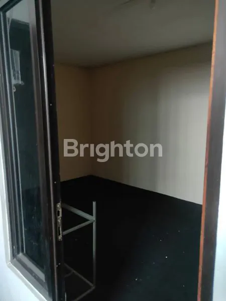 image RUMAH 2 LANTAI DI JEND.AHMAD YANI, RAWAMANGUN JAKARTA TIMUR (4)