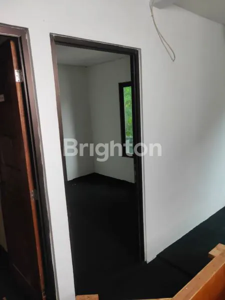 image RUMAH 2 LANTAI DI JEND.AHMAD YANI, RAWAMANGUN JAKARTA TIMUR (3)