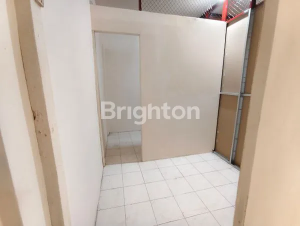 image RUKO 2 LANTAI DEKAT MERR DAN PANDUGO COCOK BUAT USAHA ATAU KANTOR (4)