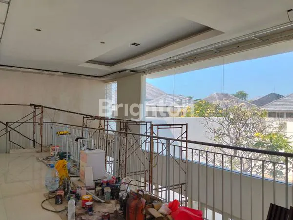 image RUMAH LAGUNA CLUSTER PALM BEACH PAKUWON CITY MEWAH BARU RENOVASI  (8)