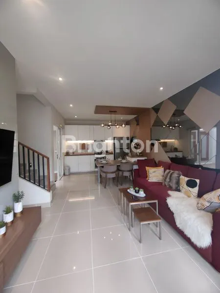 image JUAL CEPAT, RUMAH BARU, FULLY FURNISHED, SUMMARECON SERPONG (4)