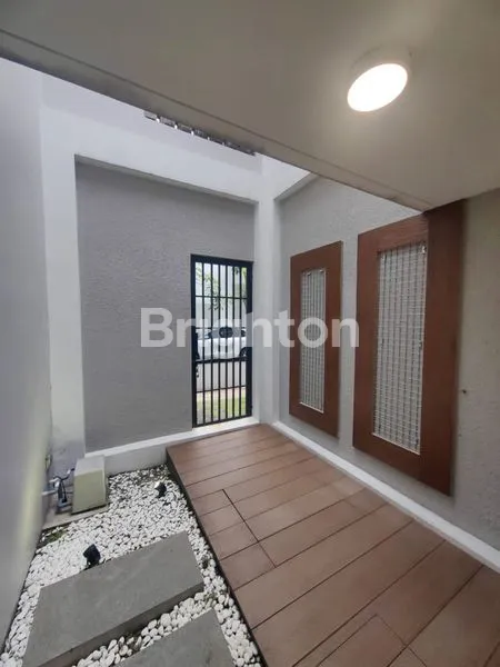 image JUAL CEPAT, RUMAH BARU, FULLY FURNISHED, SUMMARECON SERPONG (5)