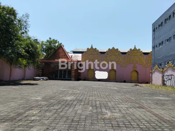 image GEDUNG / RUKO BESAR STRATEGIS DI BY PASS NGURAH RAI, JIMBARAN (1)