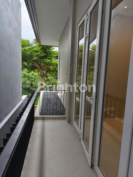 image RUMAH MEWAH DI JAMBON SLEMAN DEKAT JCM (7)