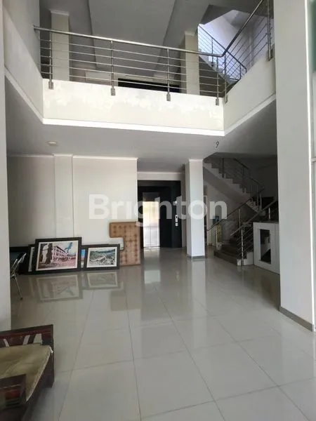 image GEDUNG 3 LANTAI STRATEGIS SIAP PAKAI  SEMARANG BARAT (7)