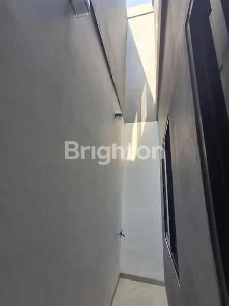 image RUMAH BARU 3 LANTAI DURI KEPA (5)