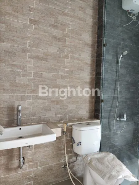 image RUMAH SEMI FURNISHED BARU GRESS  BELUM PERNAH DIHUNI WISATA BUKIT MAS CLUSTER GRAND PALAIS (6)