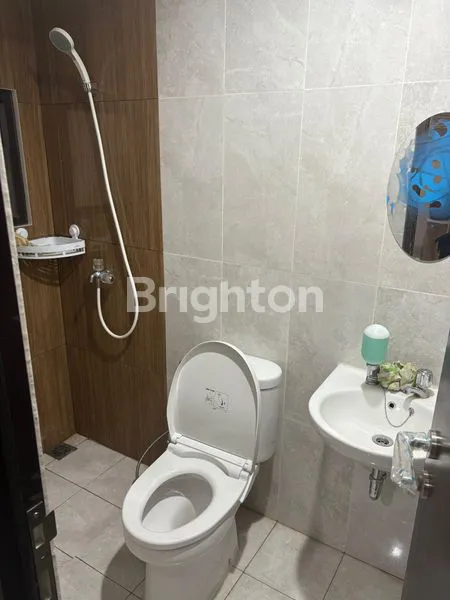 image RUMAH MEWAH 2 LANTAI FULL FURNISH DI BUKIT GOLF LAGOON CIMANGGIS (7)