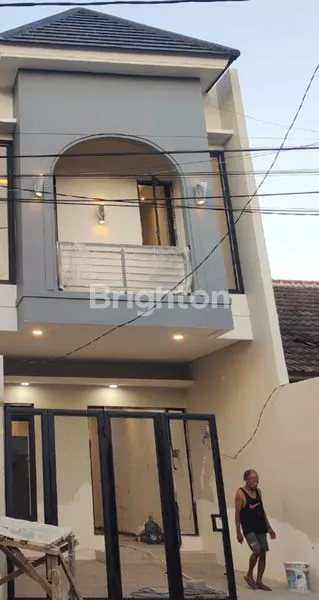 image NIRWANA EXECUTIV 2 LANTAI BARU GRESS (3)