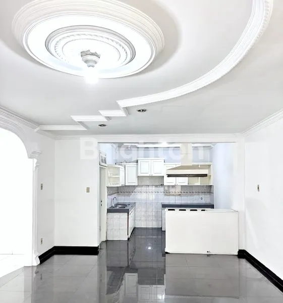 image DISEWAKAN RUMAH LEBAR 10 METER - TASBI 1 JALAN SETIABUDI SIAP HUNI (6)