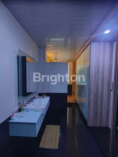 image RUMAH SIAP HUNI DENGAN KONSEP OPEN SPACE RAYA GADING PANTAI SURABAYA TIMUR (5)