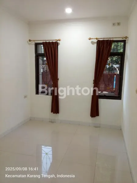 image DI JUAL RUMAH 2 LANTAI , EX-KANTOR DI PRATAMA RESIDENCE VIEW PINGGIR JALAN, KARANG TENGAH, TANGERANG (5)