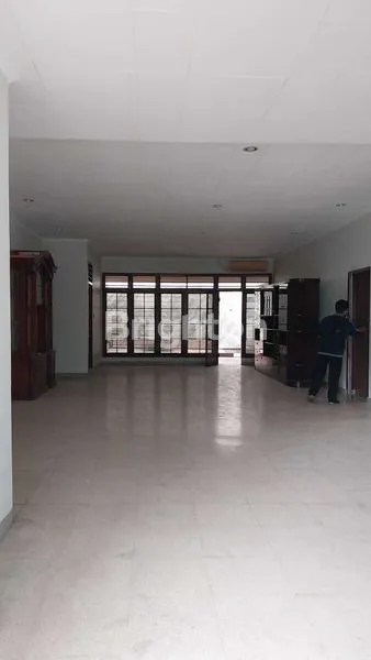 image RUMAH KEBON JERUK DALAM KOMPLEK (8)