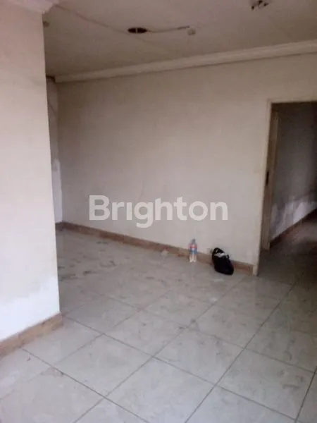 image RUKO 2 LANTAI STRATEGIS DI PEREMPATAN TANJUNG RAYA 2 PONTIANAK (7)