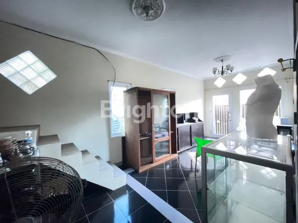 image DIJUAL RUMAH CANTIK DAN TERAWAT  (5)