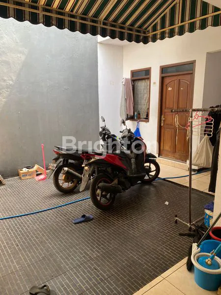 image RUMAH 2 LT PINUS ELOK TAMAN PULO INDAH PENGGILINGAN CAKUNG JAKARTA TIMUR STRATEGIS BEBAS BANJIR (7)