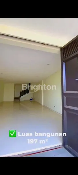 RUKO 3 LANTAI PINGGIR JALAN - A2