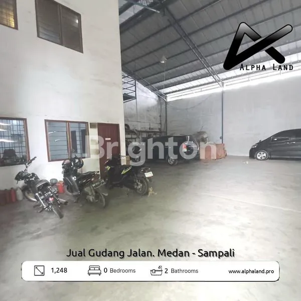 image GUDANG PINGGIR JALAN TERAWAT &  SIAP PAKAI  (6)