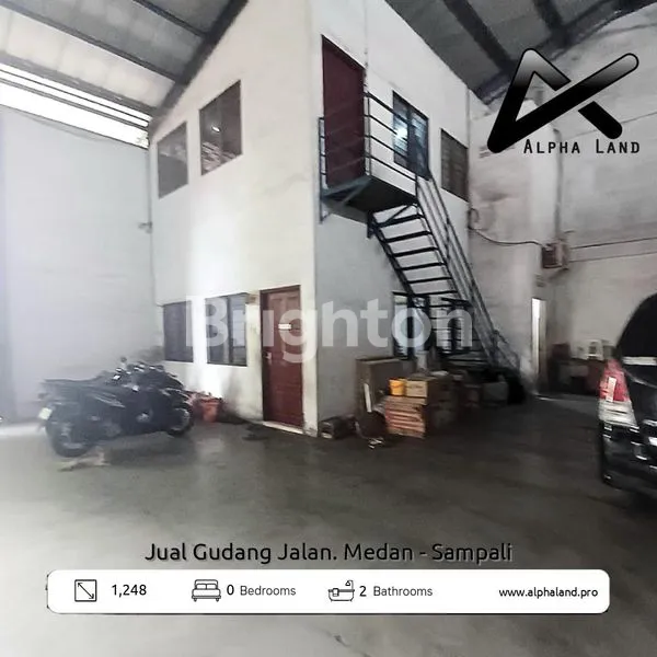 image GUDANG PINGGIR JALAN TERAWAT &  SIAP PAKAI  (1)