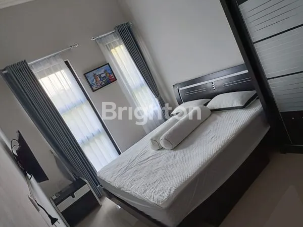 image RUMAH VILLA FULL FURNISH DENGAN KOLAM RENANG DI PANDERMAN BATU (4)