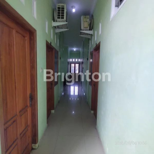 image DIJUAL RUMAH KOS WARNA HIJAU, LOKASI STRATEGIS DI PUSAT KOTA TULUNGAGUNG. (7)