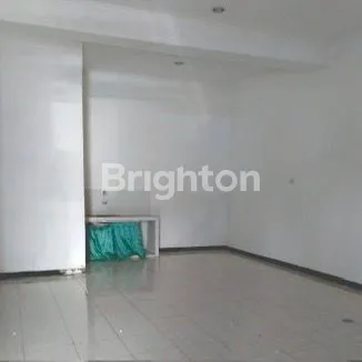 image DISEWAKAN RUKO TENGAH KOTA (4)