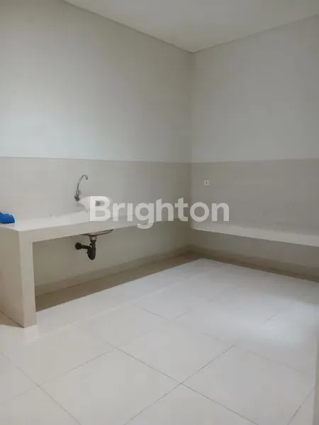 image RUMAH CANTIK SIAP HUNI DI BSD CITY (5)