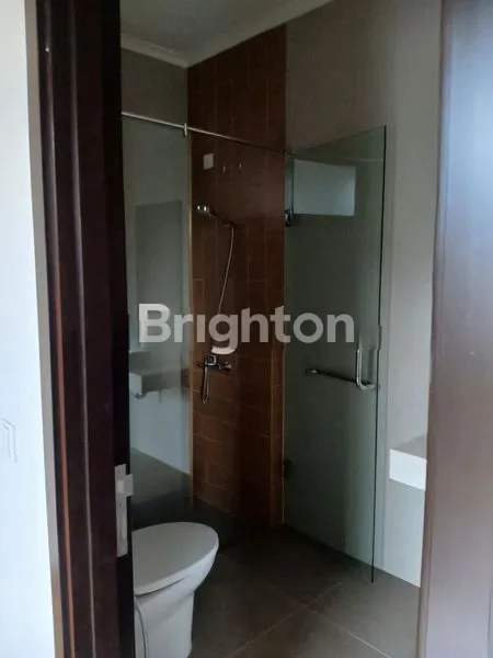 image RUMAH CANTIK SIAP HUNI DI BSD CITY (7)