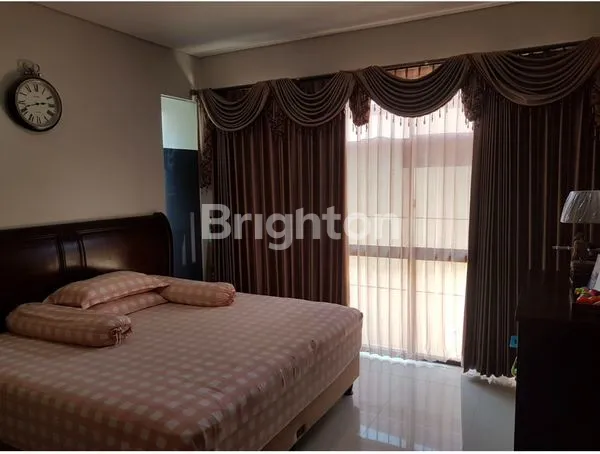 image RUMAH MEWAH 2 LANTAI ASTORIA PARK LOKASI STRATEGIS (3)