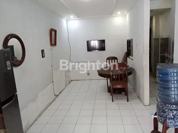 image RUMAH LOKASI STRATEGIS DI BSD (4)