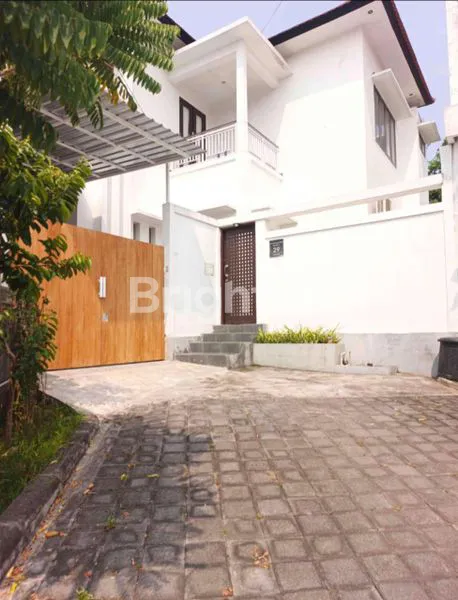 image JUAL/SEWA RUMAH SEMI VILLA 2 LANTAI DI MUMBUL (1)