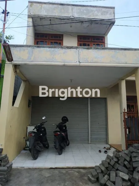 image RUMAH 2 LANTAI CANTIK LOKASI JALAN R.A KARTINI SIDOMORO KEBOMAS GRESIK KOTA (7)