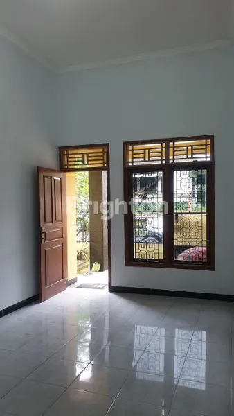 image RUMAH SIAP PAKAI KAWASAN SEMARANG ATAS SRONDOL ASRI SEMARANG SELATAN  (2)
