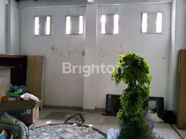 image DIJUAL RUMAH BAGUS 2 TINGKAT ADA KAMAR KOST DI DAERAH PEDONGKELAN DEKAT SEKOLAH SERAPHINE BAKTI UTAMA (5)