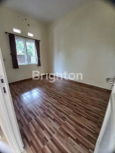 image RUMAH COCOK BUAT RUMAH TANGGA DAN KANTOR  DEKAT DENGAN TOL DAN BANDARA (2)