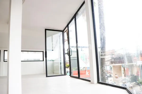 image SEWA RUANG USAHA DI LOKASI PREMIUM (1)