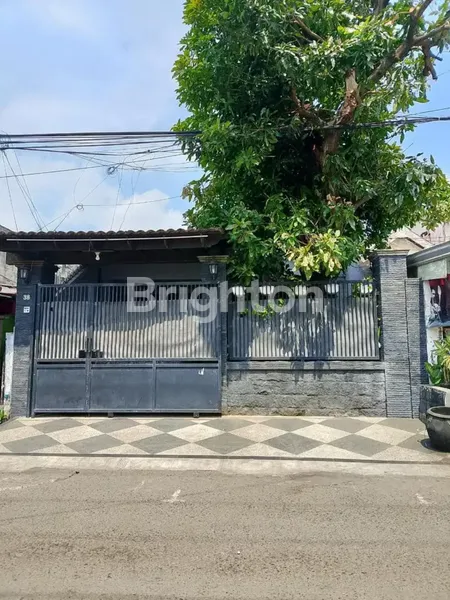 image RUMAH MANYAR SIAP HUNI STRATEGIS DEKAT PUSAT KOTA  (1)