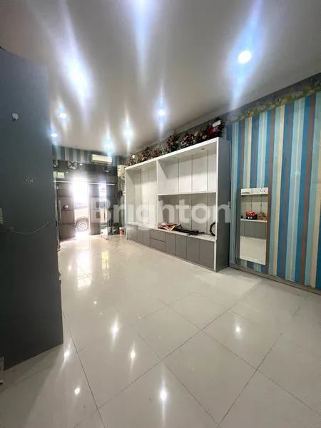image DIJUAL CEPAT RUKO BISNIS KOMPLEK MULTATULI RUKO BISNIS COCOK DIJADIKAN TEMPAT USAHA, KANTOR, TEMPAT KURSUS,TEMPAT TINGGAL, DAN LAIN NYA SESUAI KEBUTUHAN  (2)
