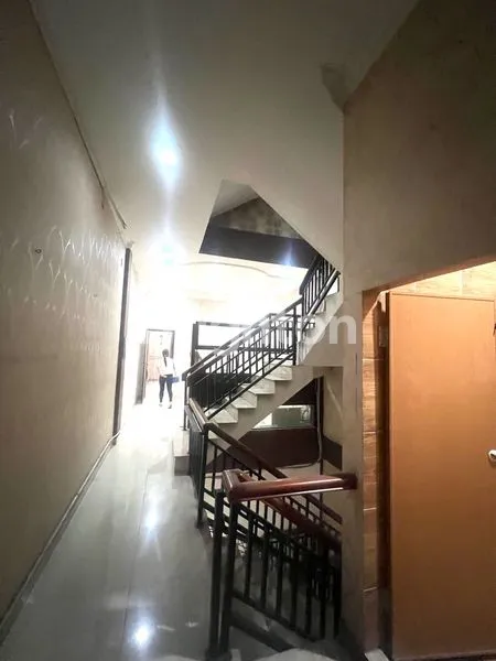 image DIJUAL CEPAT RUKO BISNIS KOMPLEK MULTATULI RUKO BISNIS COCOK DIJADIKAN TEMPAT USAHA, KANTOR, TEMPAT KURSUS,TEMPAT TINGGAL, DAN LAIN NYA SESUAI KEBUTUHAN  (6)