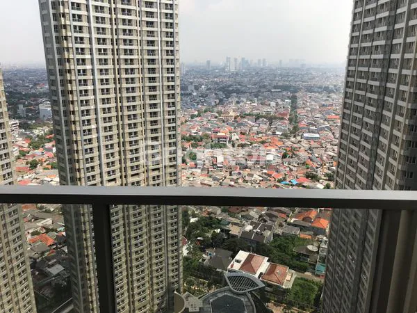 image APARTEMEN MEWAH 2BR SEMI FURNISHED VIEW KOLAM DI TAMAN ANGGREK (2)