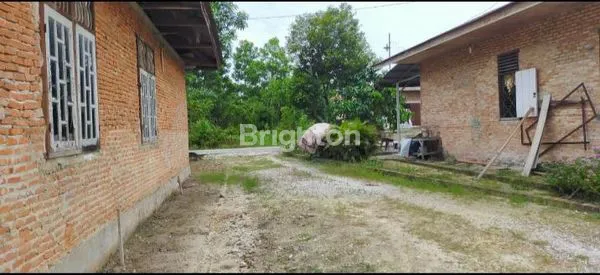 image TANAH LUAS 638M² PLUS RUMAH 4KT DI GARUDA SAKTI, TAMPAN (3)