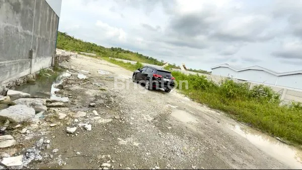 image GUDANG BESAR AREA INDUSTRI (3)