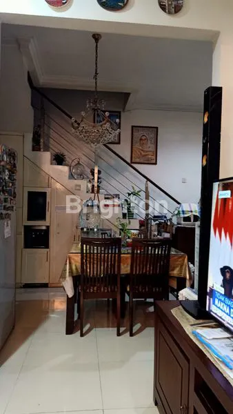 image RUMAH KOMPLEK MUSLIM DEPOK (1)