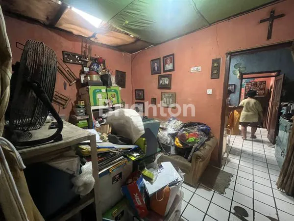 image RUMAH HITUNG TANAH DI CIRACAS JAKARTA TIMUR (4)