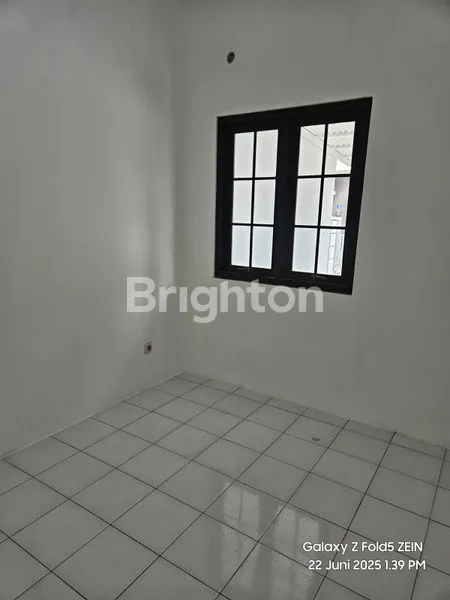 image RUMAH BARU RENOVASI BUKIT PALMA CITRALAND SURABAYA BARAT (5)
