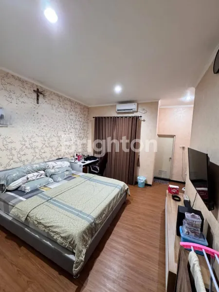 image RUMAH 2LT LEBAK KENJERAN PAKUWON CITY SURABAYA SEMI FURNISHED (3)